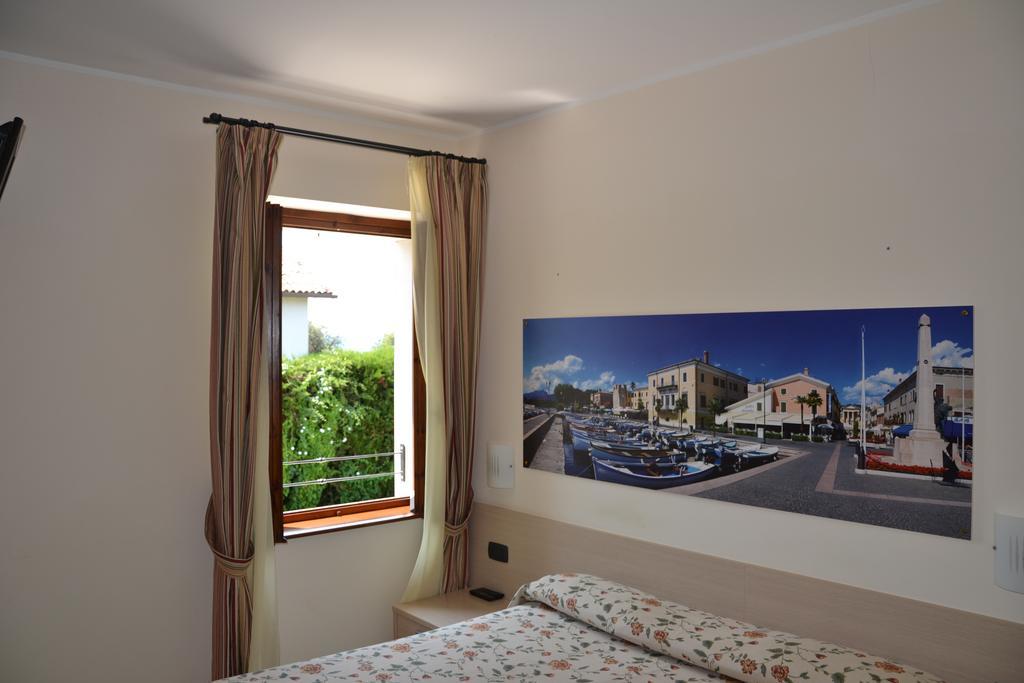 Locanda Le Palafitte Bardolino Cameră foto