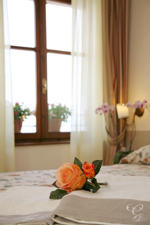 Locanda Le Palafitte Bardolino Cameră foto
